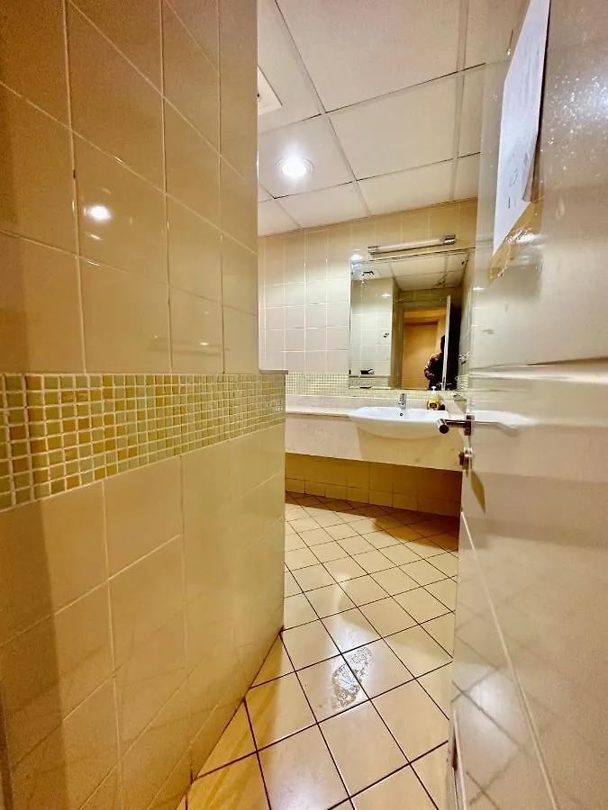 Appartamento Partition Near Metro G-19 P02 Dubai