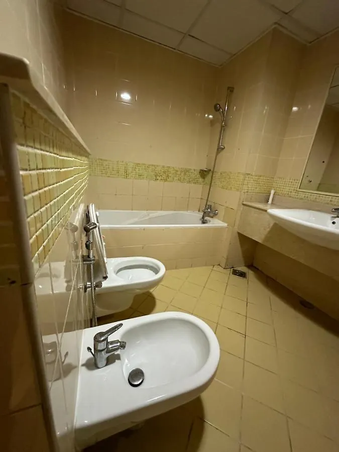 Alloggio in famiglia Appartamento Partition Near Metro G-19 P02 Dubai Emirati Arabi Uniti